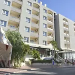Torrejoven ホテル 3*