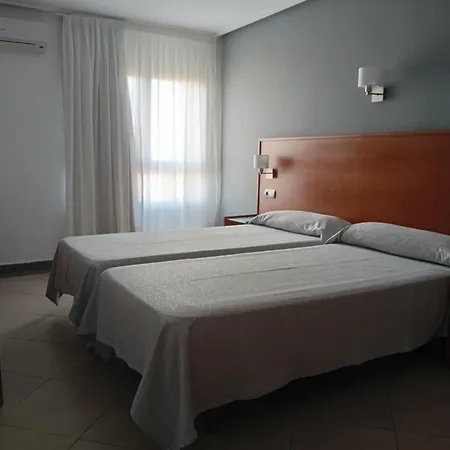 מלון Torrejoven 3*