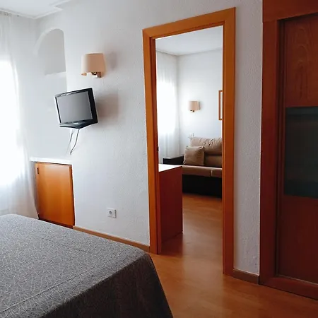 מלון Torrejoven 3*