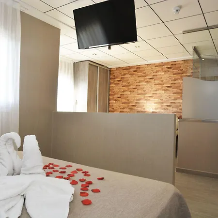 Torrejoven מלון 3*